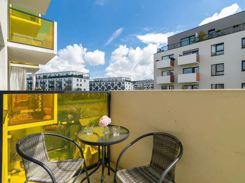 Geräumige Wohnung mit Balkon | Tiefgaragenstellplatz | 1 Schlafzimmer – Foto 5