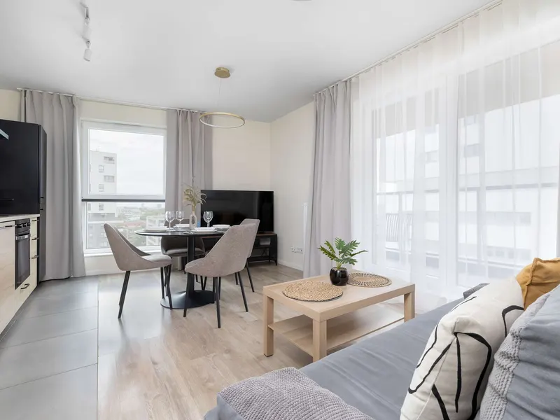 Sunny Family Apartment | 2 Bedrooms | Parking – photo 5