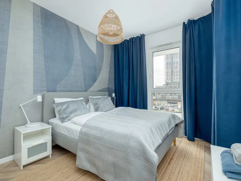 Stylish Apartment with River Views | Garage – photo 2