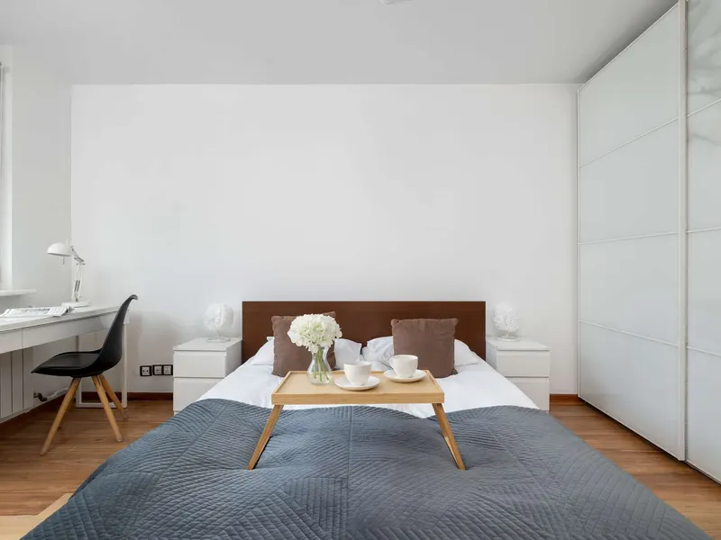 Przestronny Apartament z Balkonem | 3 Sypialnie | Miejsce do Pracy – zdjęcie 2