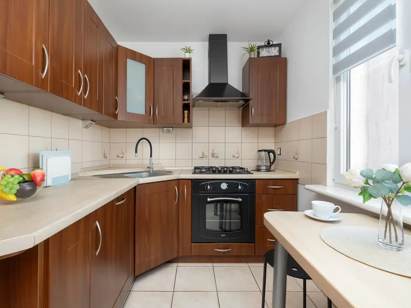 Przestronny Apartament z Balkonem | 3 Sypialnie | Miejsce do Pracy – zdjęcie 5