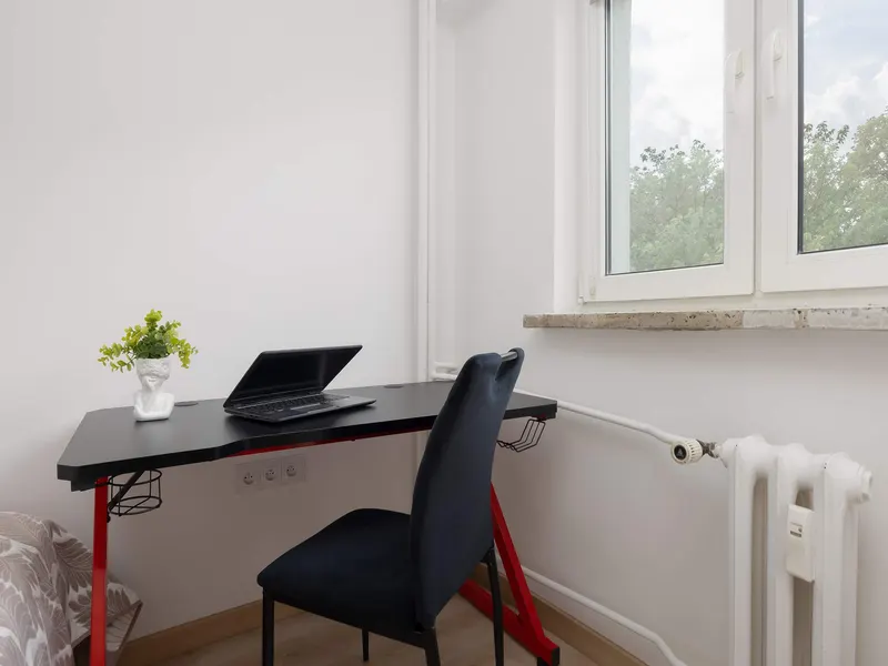 Przestronny Apartament z Klimatyzacją | 2 Sypialnie | Miejsce do Pracy – zdjęcie 5