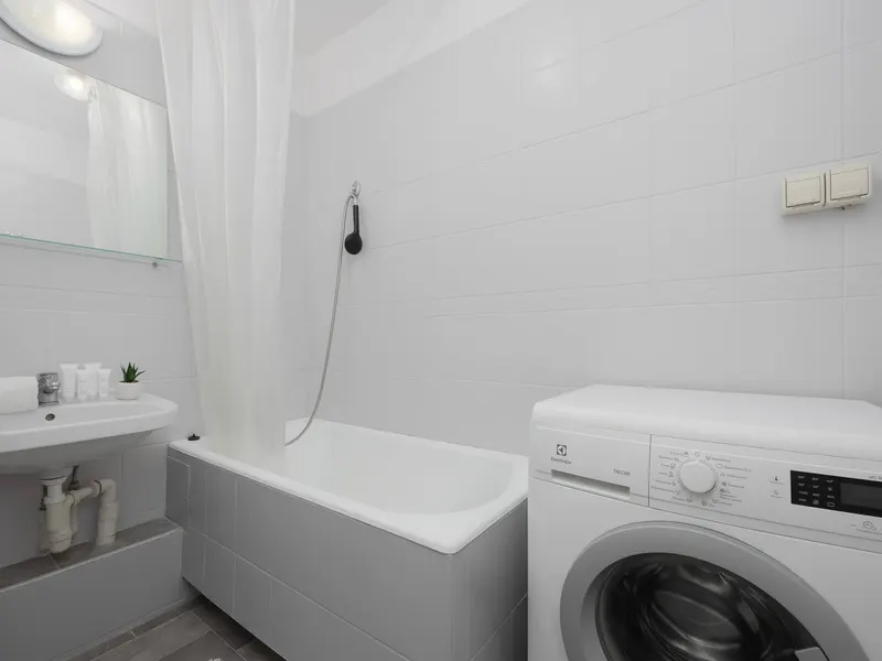 Family Apartment with a Balcony Near the Underground Ursynow – photo 5