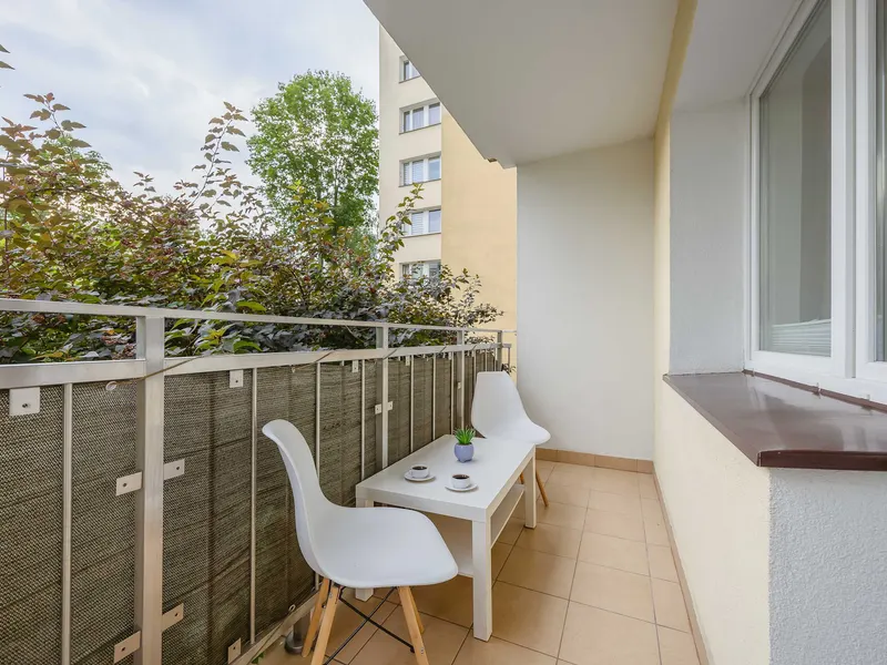 Family Apartment with a Balcony Near the Underground Ursynow – photo 4