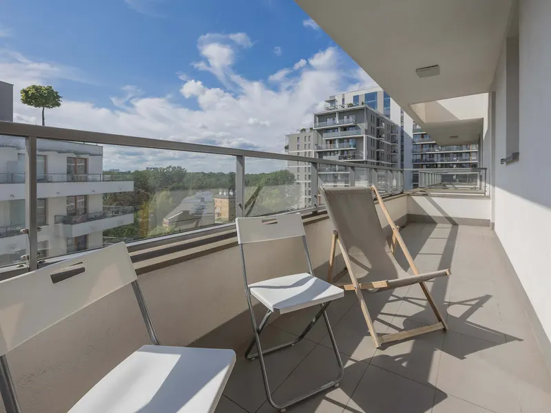 Klimatisiertes Appartement | Parkplatz | Warschauer Stadtteil Wola – Foto 3