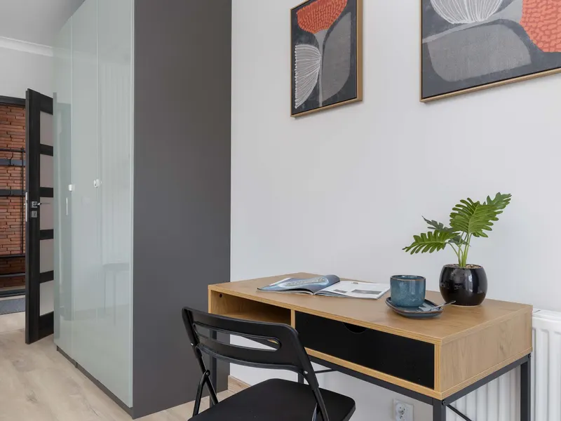Stilvolles Appartement mit Parking| Arbeitsbereich | In der Nähe des Stadtzentrums – Foto 5