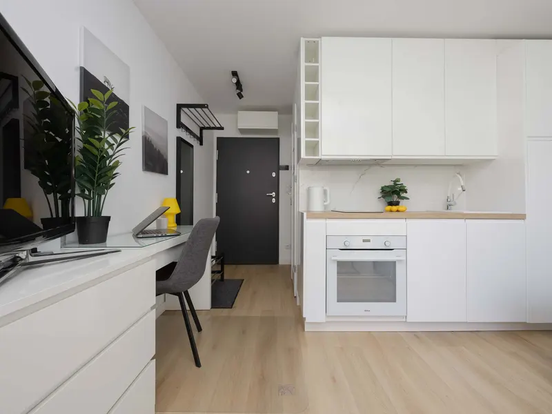 Funkcjonalne Studio przy Polu Mokotowskim | Miejsce do Pracy | Smart TV – zdjęcie 2