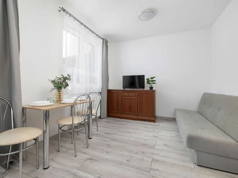 Ein praktisches Studio-Apartment mit Balkon | In der Nähe des Stadtzentrums – Foto 2