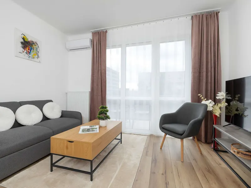 Elegantes Appartement mit Balkon | Klimatisierung – Foto 1