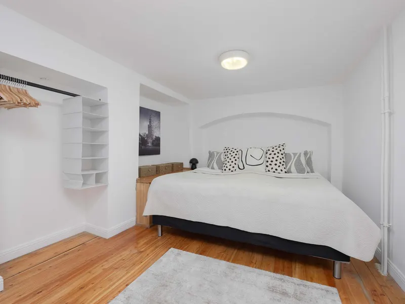 Charmante Wohnung mit Zwischengeschoss | 2 Schlafzimmer | In der Nähe des Stadtzentrums – Foto 3
