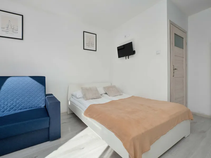 Cozy Apartment with Bedroom | Smart TV and Washing Machine – photo 1