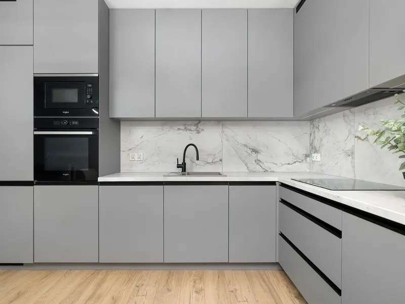 Przestronny Apartament z Balkonem | Blisko Lotniska – zdjęcie 3