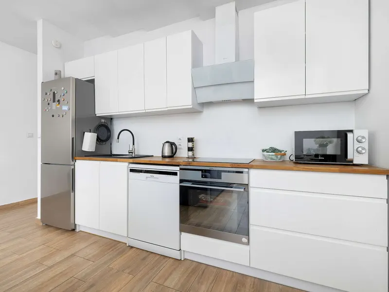 Helles Appartement mit Balkon | Ruhige Wohngegend – Foto 3