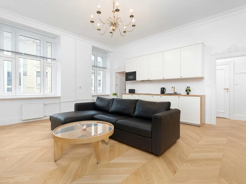 Jasny Apartament w Centrum | Blisko Atrakcji – zdjęcie 1