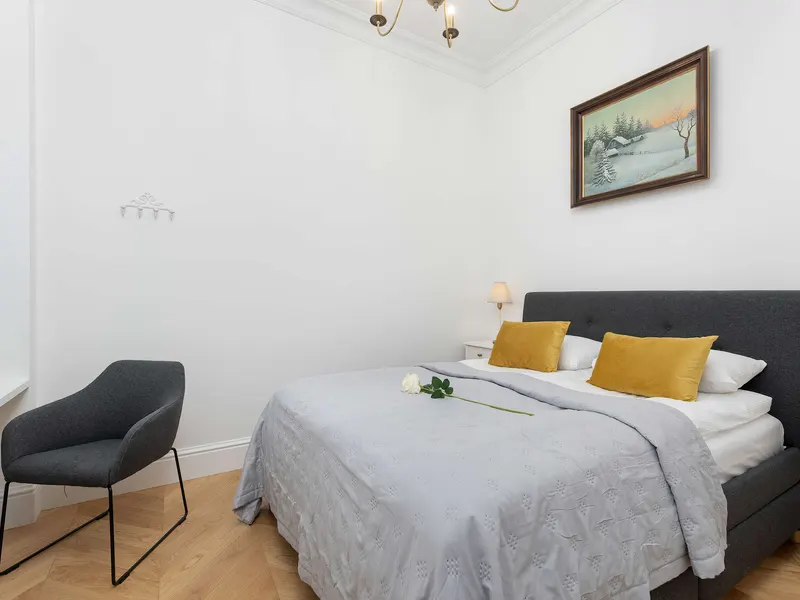 Jasny Apartament w Centrum | Blisko Atrakcji – zdjęcie 3