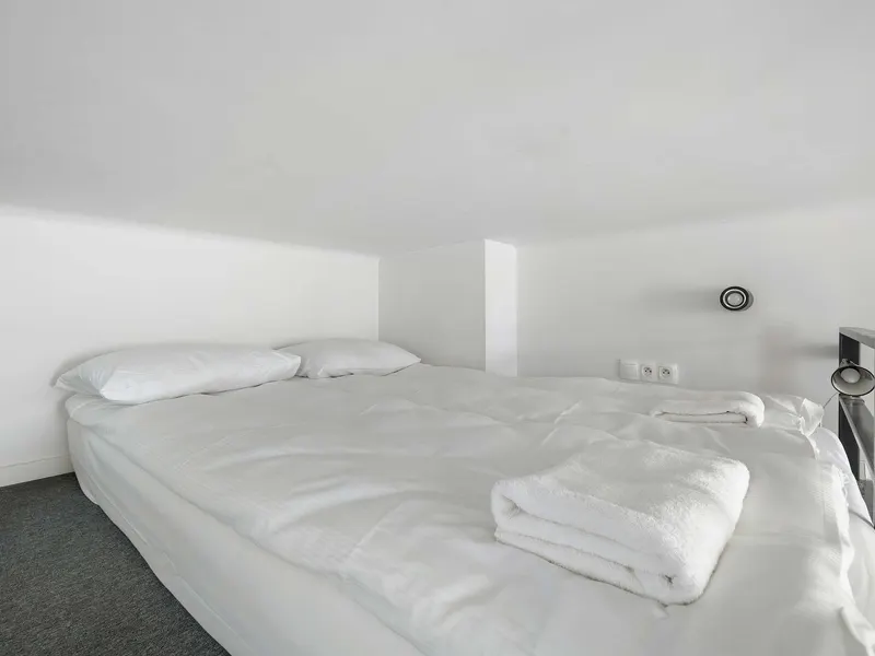 Ein gemütliches Studio mit Hochbett | In der Nähe der Altstadt – Foto 3