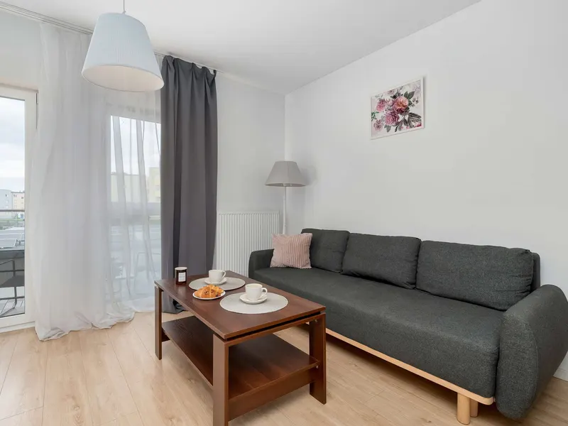 Comfortable Apartment with a Balcony | Close to a Park and Green Spaces – photo 1