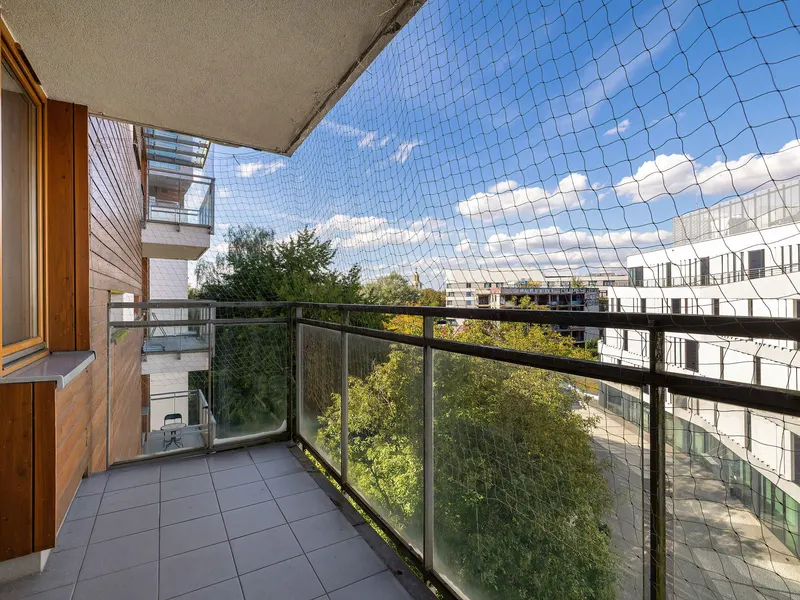 Komfortables Appartement mit Balkon | Arbeitsbereich | In der Nähe des Stadtzentrums – Foto 3