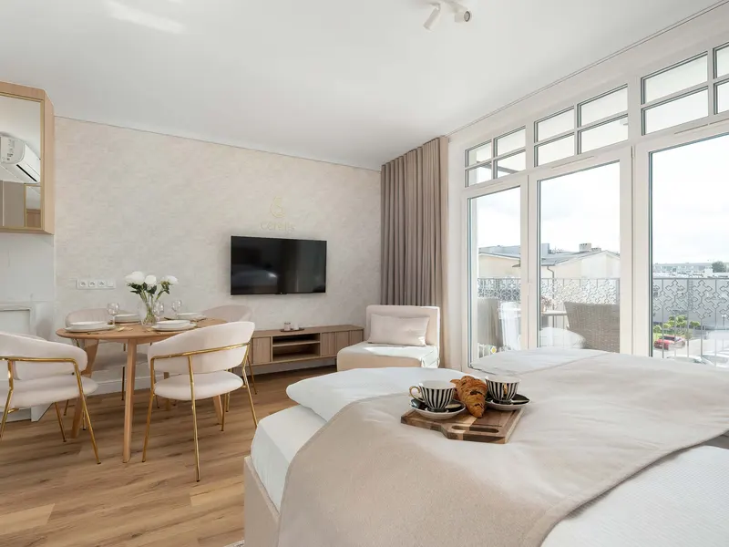Stilvolles Studio mit Balkon | Dachterrasse | Klimaanlage – Foto 5
