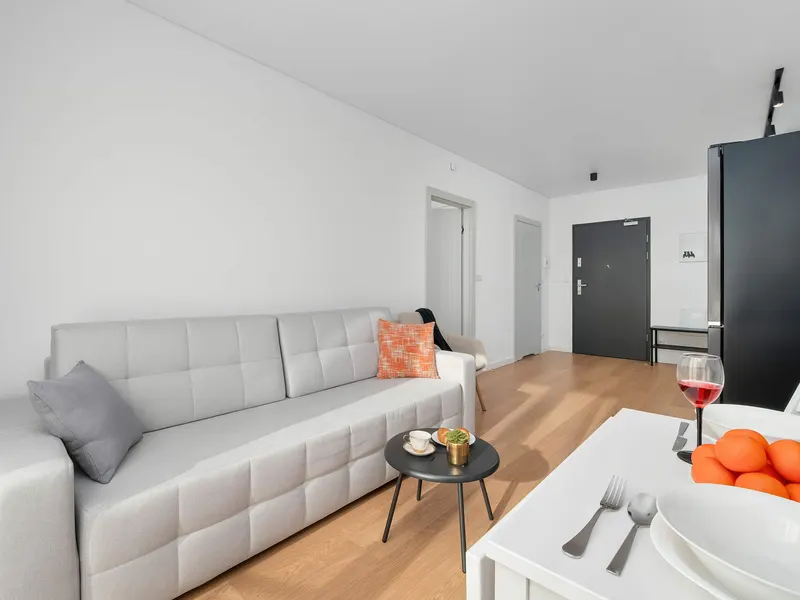 Bright Apartment with a Balcony | Parking | Workspace – photo 5