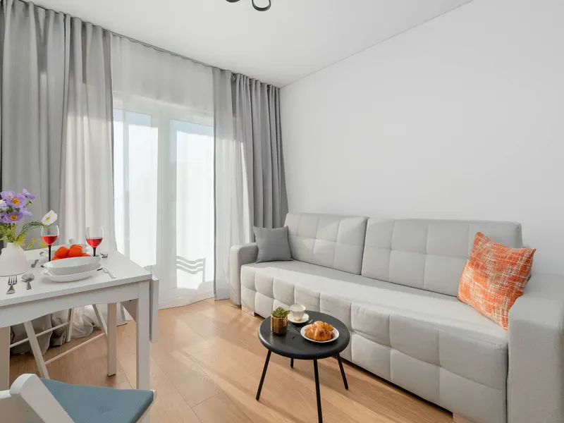 Bright Apartment with a Balcony | Parking | Workspace – photo 1