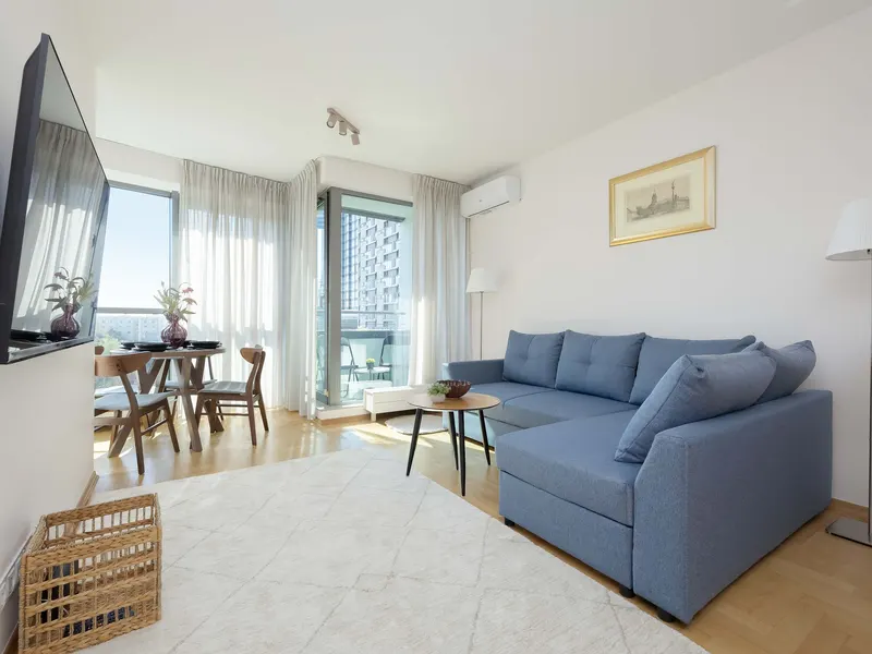 Air-conditioned Studio with Balcony | View of the Palace of Culture – photo 1