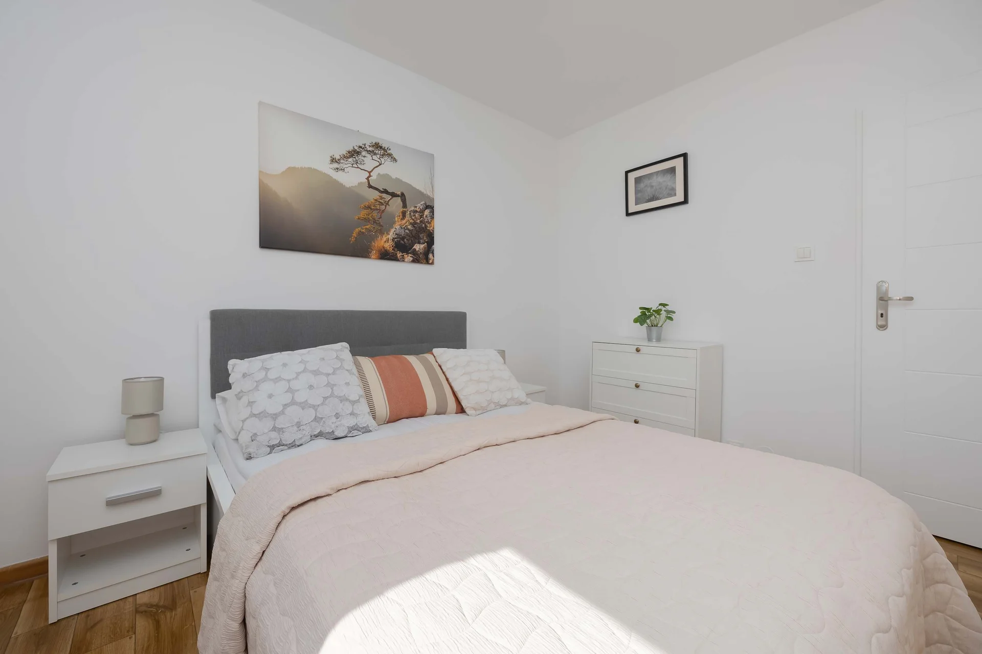 Apartment image