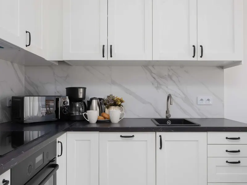 Jasny Apartament z Balkonem | Miejsce do Pracy – zdjęcie 3