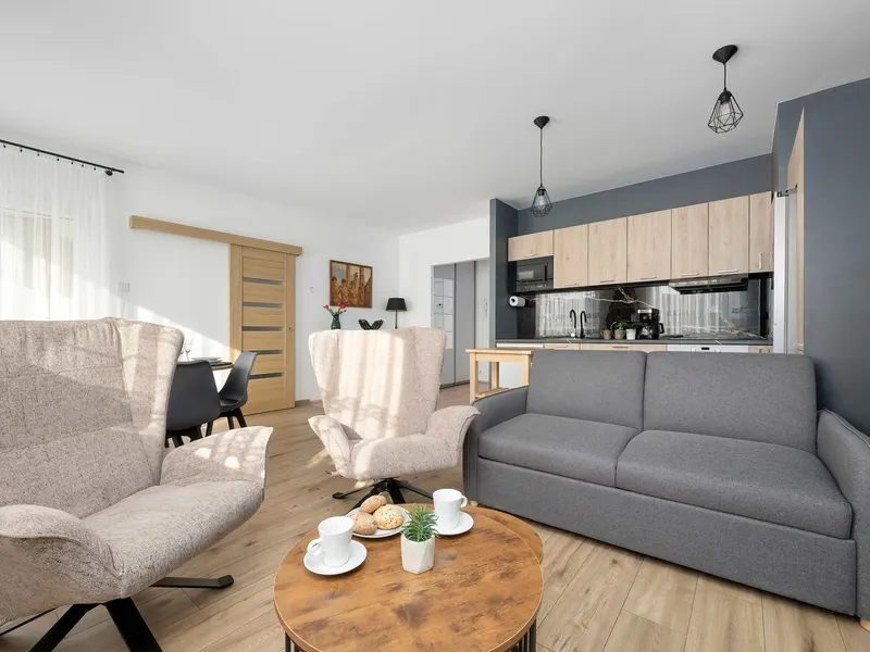 Jasny Apartament z Balkonem | Podziemny Parking – zdjęcie 1