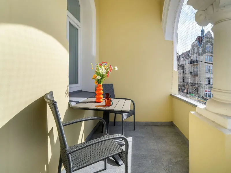 Geräumiges Appartement | Balkon und Klimaanlage – Foto 3