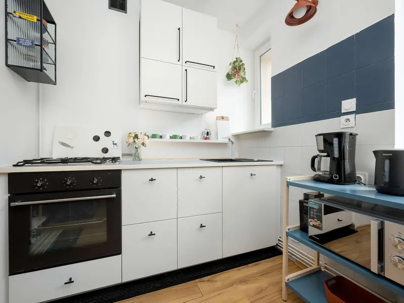 A Practical Apartment | A Comfortable Place to Work – photo 3