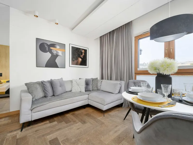 Nowoczesny & Jasne Studio w Centrum | Miejsce na Podróż Służbową – photo 1