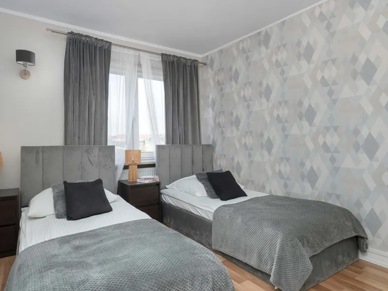 Geräumiges Appartement im Zentrum von Kielce | Parkplatz – Foto 3