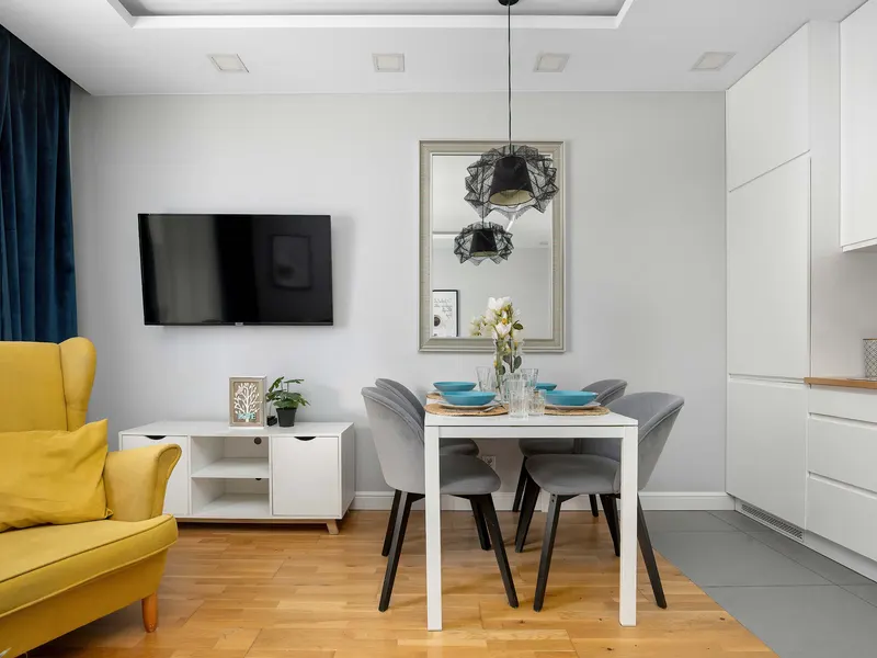 Geräumiges Apartment | Whirlpool-Wanne und Schreibtisch – Foto 3