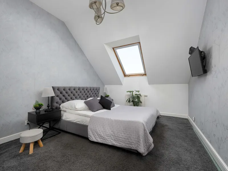 Geräumiges Apartment mit Schreibtisch | In der Nähe der Galerie – Foto 3
