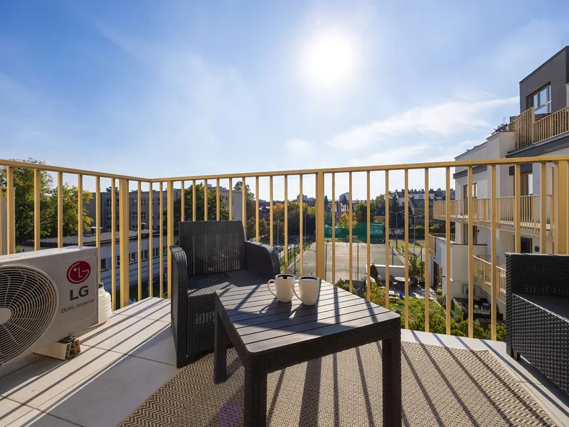 Modernes Apartment | Klimaanlage und Schreibtisch zum Arbeiten – Foto 4