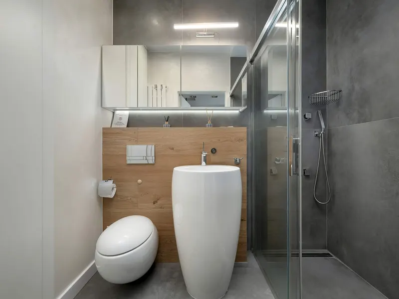 Geräumiges Appartement mit Balkon | Blick auf die Stadt | Parkplatz – Foto 4