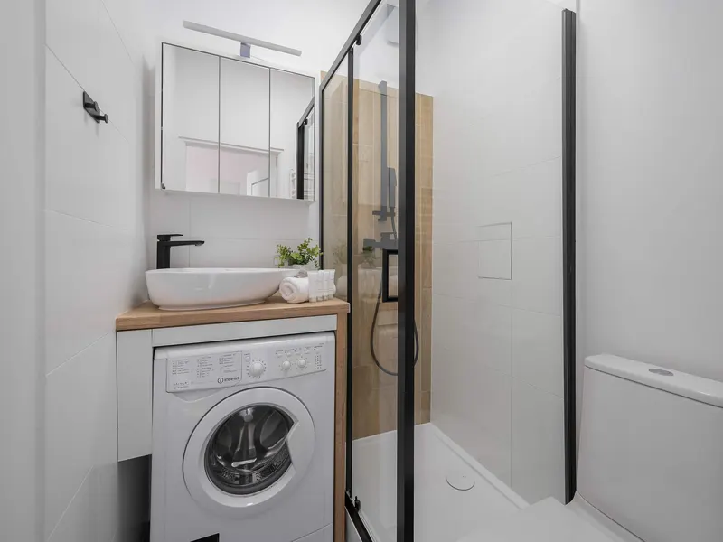 Bright Studio with Mezzanine | Close to the Metro Station – photo 4