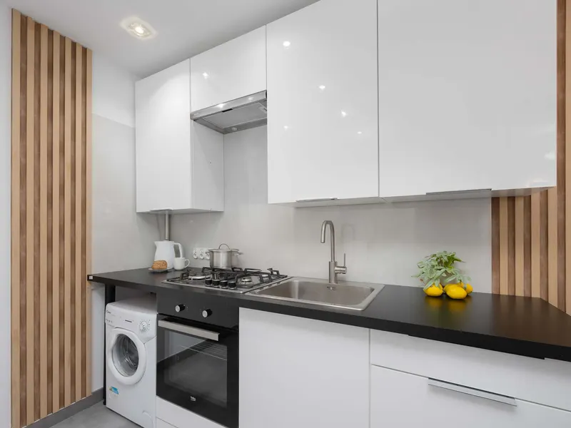 Stylish Apartment with Balcony | Close to the Royal Baths – photo 3