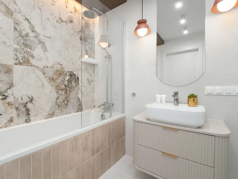 Jasny apartament w centrum | Bezpłatny parking – zdjęcie 4
