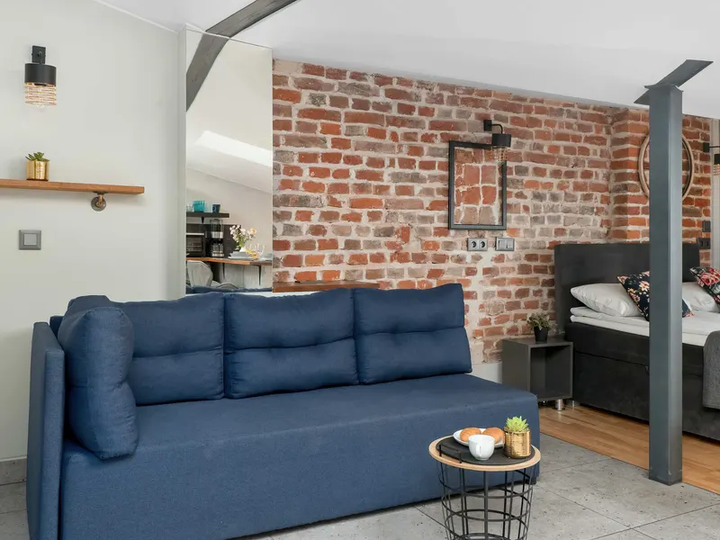 Industrial-style Studio with Smart TV | Air conditioning – photo 1