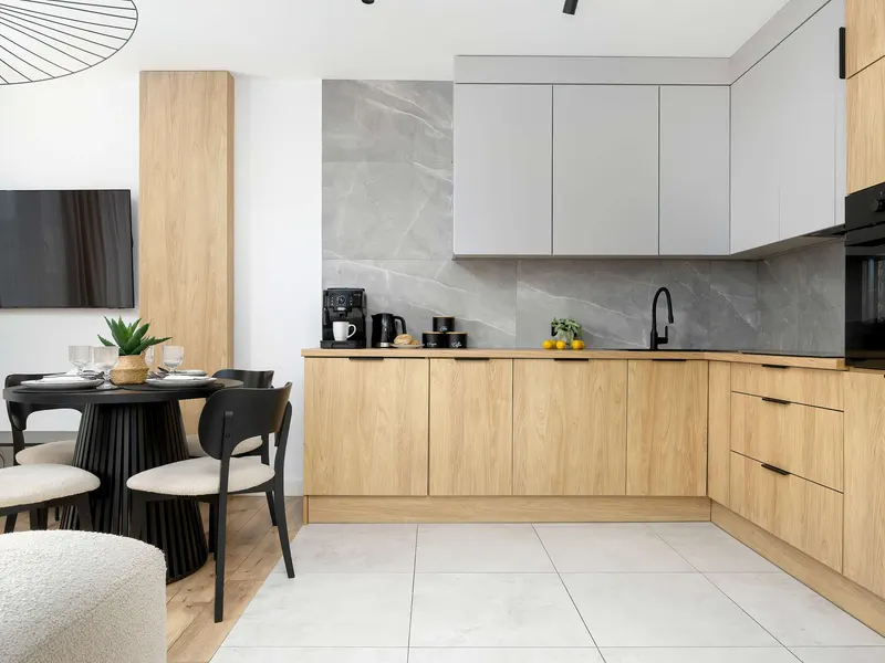 Air-Conditioned Apartment with Terrace | Hot Tub – photo 3