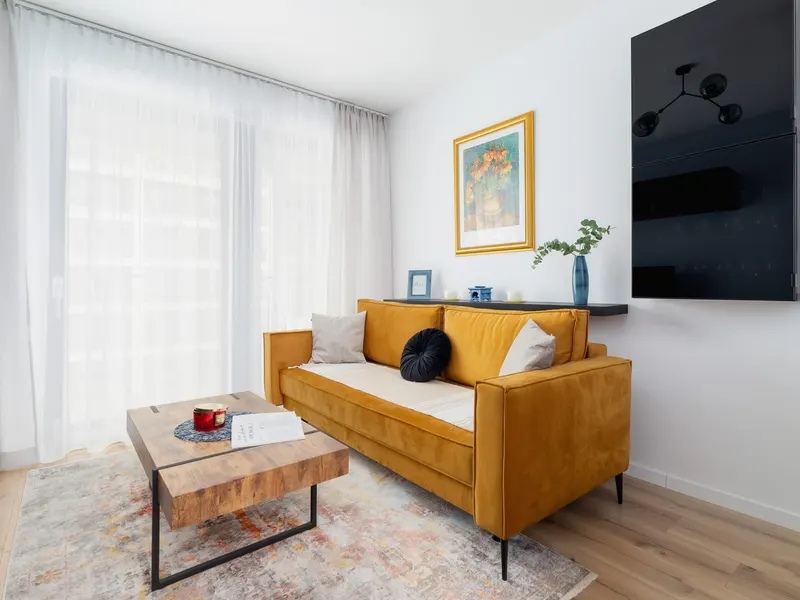 Sunny Apartment | Two Bedrooms, Balcony, Parking. – photo 1