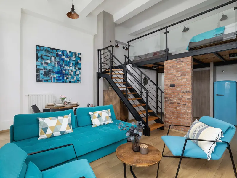 Stylish Studio with Mezzanine | Air Conditioning | Close to the Center – photo 1