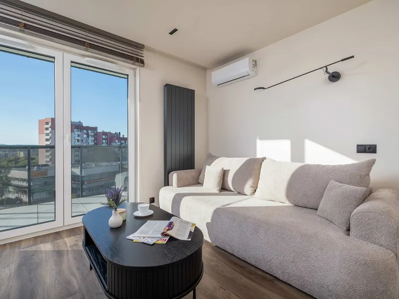 Klimatisiertes Studio mit Parkplatz | Blick auf die Berge – Foto 1