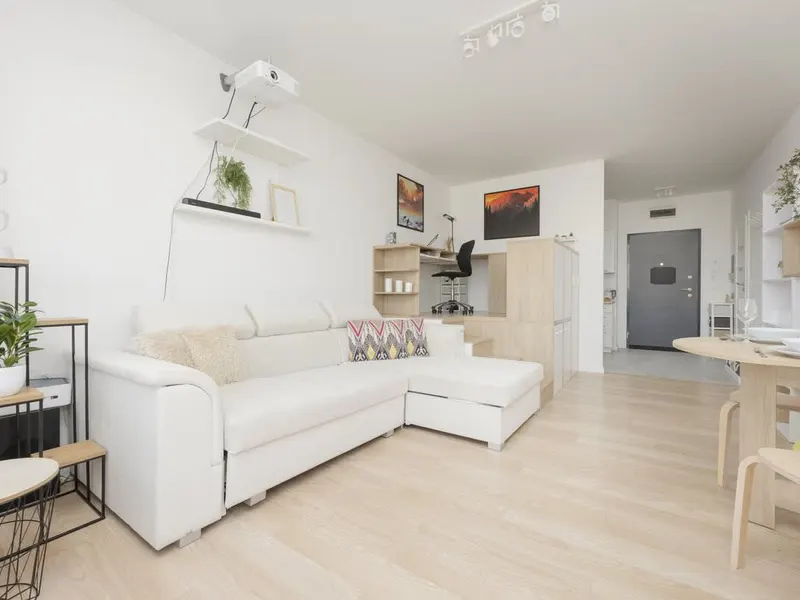 Słoneczne Studio z Balkonem | Gwarantowany Parking – zdjęcie 1