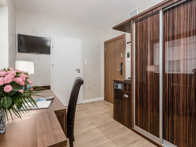 Modernes Studio mit Arbeitsbereich | Im Herzen von Danzig – Foto 2