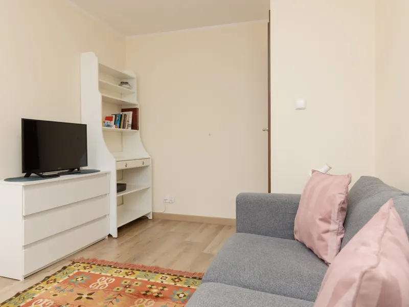 Comfortable Apartment | Balcony and Close to the Park – photo 4