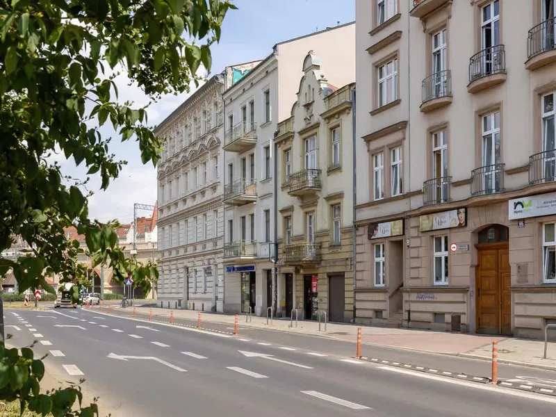 Klimatisierte Wohnung | Balkon | 800 m zum Hauptplatz – Foto 5
