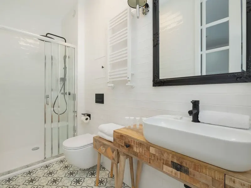 Stilvolles Apartment | Balkon und Klimaanlage – Foto 4